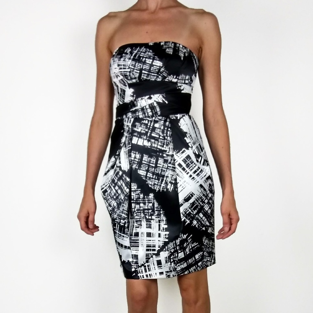 Max & Cleo | Abstract Strapless Cocktail Dress | 2